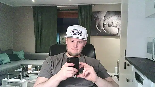 Dartanjanas13 online show from March 1, 2026, 5:35 pm