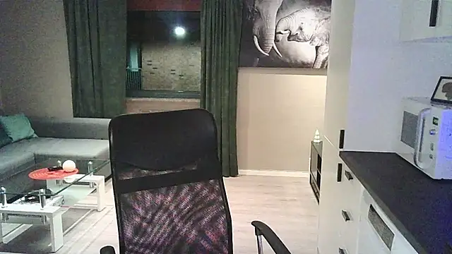 Dartanjanas13 online show from February 5, 2026, 7:43 pm