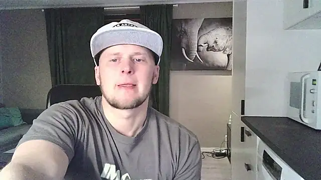 Dartanjanas13 online show from February 21, 2026, 9:28 pm