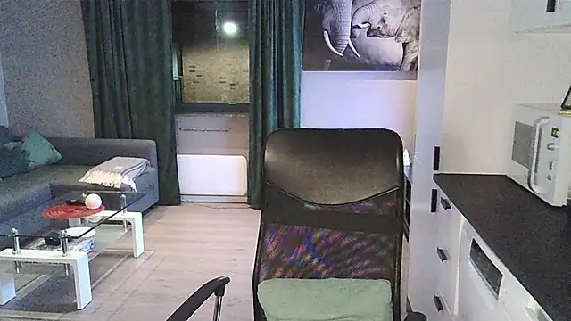 Dartanjanas13 online show from February 19, 2026, 8:06 pm