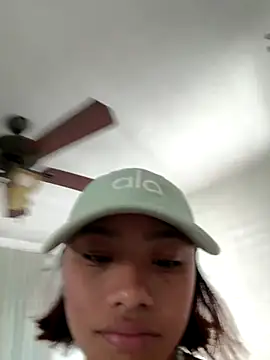 Nia Desire online show from November 20, 2025, 9:04 pm