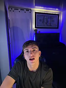 Justin trevor1 online show from April 14, 2026, 12:48 am