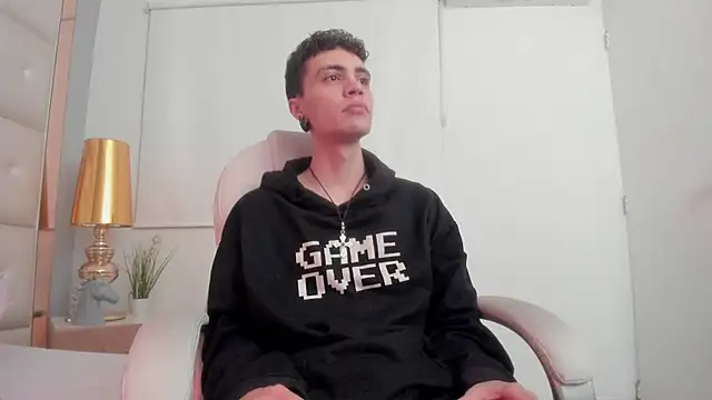 Snapshot of dark_sun302 chatting on November 21, 2025, 12:31 am dark sun302 online show from November 21, 2025, 12:31 am