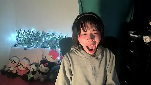 dolliette24 online show from September 24, 2025, 2:18 am