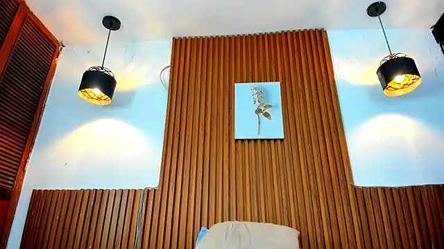 Evaa 18 online show from October 25, 2025, 6:08 pm