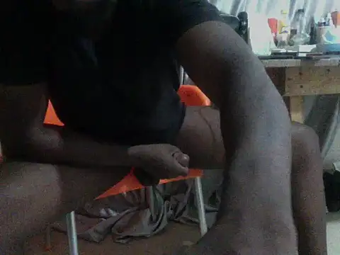 Snapshot of Conda8inch chatting on February 15, 2026, 1:28 am Conda8inch online show from February 15, 2026, 1:28 am