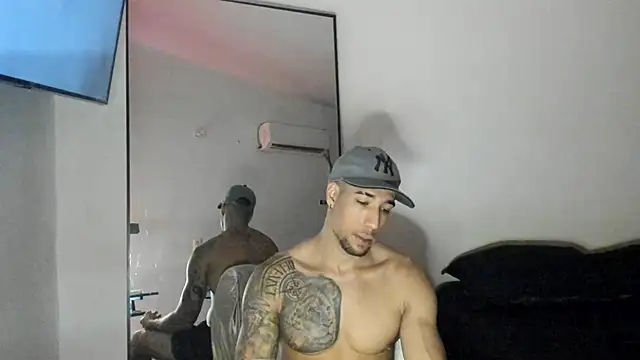 ThiagoLugo online show from September 21, 2025, 3:33 am