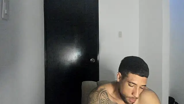 Snapshot of ThiagoLugo chatting on May 5, 2026, 4:37 am ThiagoLugo online show from May 5, 2026, 4:37 am