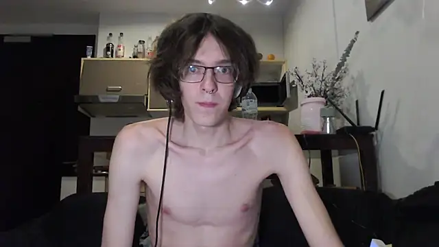 Snapshot of LovesomeCookie chatting on September 15, 2025, 2:17 pm LovesomeCookie online show from September 15, 2025, 2:17 pm