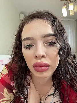 Hannah xBaby online show from December 5, 2025, 10:03 am