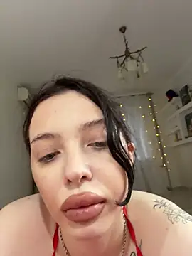 Hannah xBaby online show from November 16, 2025, 12:32 pm