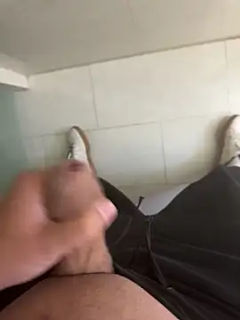 Snapshot of Mrdim26 chatting on October 7, 2025, 2:07 pm Mrdim26 online show from October 7, 2025, 2:07 pm