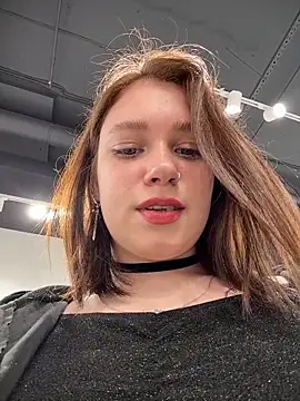 Snapshot of lucy-joy chatting on February 19, 2026, 11:29 am lucy-joy online show from February 19, 2026, 11:29 am