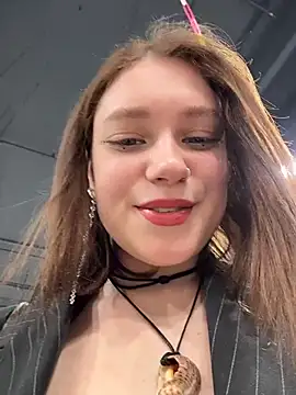 Snapshot of lucy-joy chatting on January 8, 2026, 10:32 am lucy-joy online show from January 8, 2026, 10:32 am