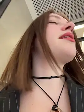 Snapshot of lucy-joy chatting on January 11, 2026, 9:27 am lucy-joy online show from January 11, 2026, 9:27 am