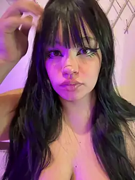 Snapshot of Emily_Taylor2 chatting on July 29, 2026, 2:00 am Emily Taylor2 online show from July 29, 2026, 2:00 am