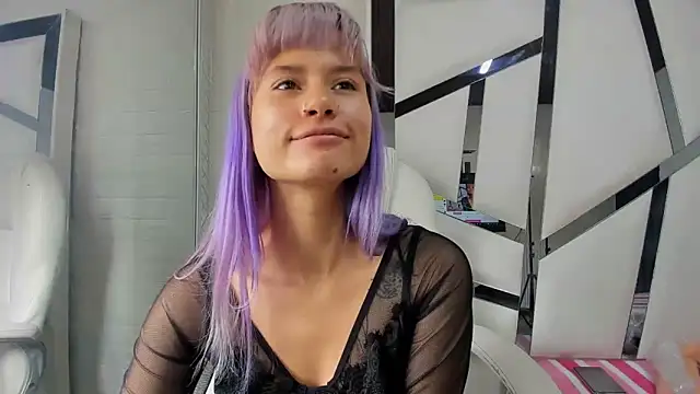 barbieambar online show from September 14, 2025, 2:06 pm