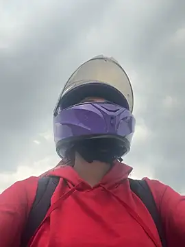 Camilla Miller01 online show from March 26, 2026, 6:28 pm