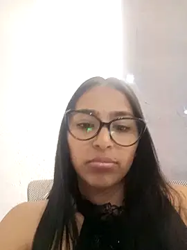 Snapshot of AmyStar1 chatting on November 28, 2025, 10:43 pm AmyStar1 online show from November 28, 2025, 10:43 pm