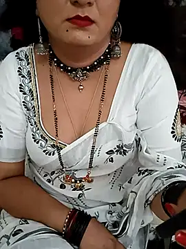 Snapshot of Niharika555 chatting on April 25, 2026, 11:24 am Niharika555 online show from April 25, 2026, 11:24 am