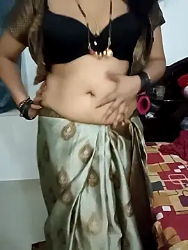 Snapshot of Niharika555 chatting on April 18, 2026, 6:43 pm Niharika555 online show from April 18, 2026, 6:43 pm