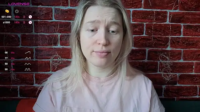 CitrusBlissss online show from January 13, 2026, 4:05 am