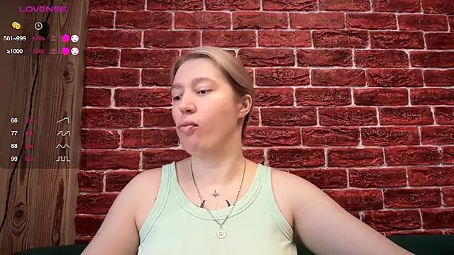 Snapshot of CitrusBlissss chatting on November 29, 2025, 2:34 am CitrusBlissss online show from November 29, 2025, 2:34 am