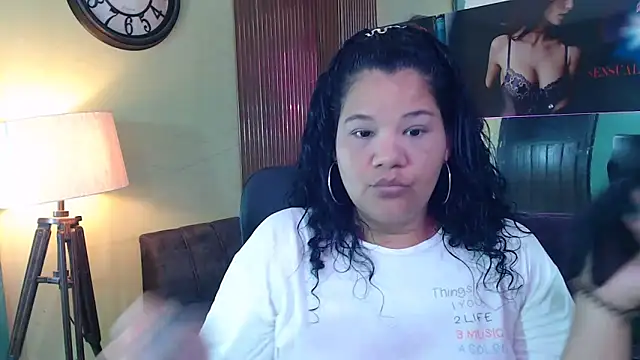 Snapshot of May_fk chatting on November 28, 2025, 1:17 am May fk online show from November 28, 2025, 1:17 am