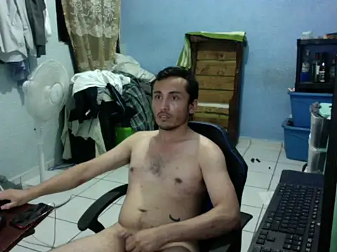 hornymkguyfun online show from May 4, 2026, 6:49 am