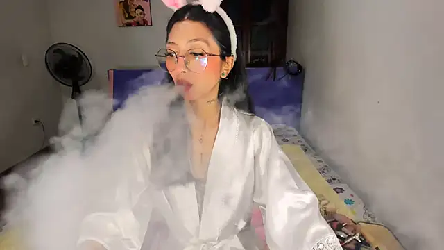 Anais lux online show from May 5, 2026, 12:13 am