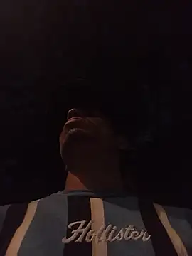 Snapshot of IsaXander743 chatting on November 16, 2025, 11:19 pm IsaXander743 online show from November 16, 2025, 11:19 pm