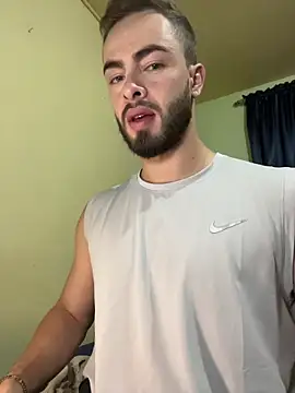 MaxDell online show from December 5, 2025, 2:43 am