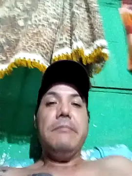 Snapshot of Ridick2025 chatting on November 18, 2025, 8:45 pm Ridick2025 online show from November 18, 2025, 8:45 pm