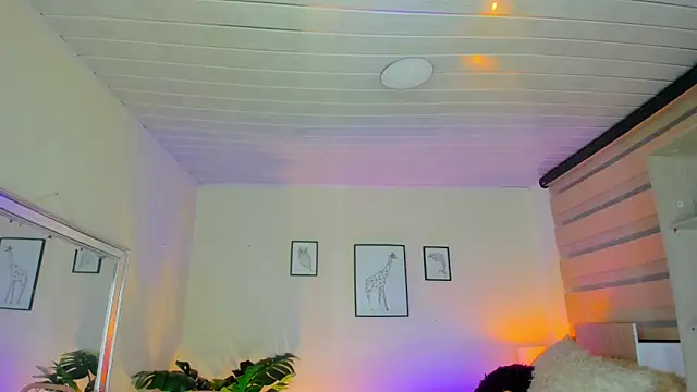 Snapshot of LusyKitty chatting on October 3, 2025, 3:02 pm LusyKitty online show from October 3, 2025, 3:02 pm