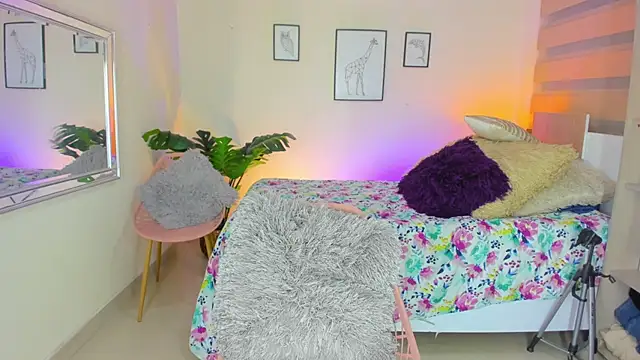 Snapshot of LusyKitty chatting on September 19, 2025, 3:05 pm LusyKitty online show from September 19, 2025, 3:05 pm