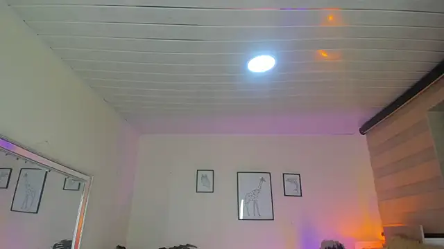 Snapshot of LusyKitty chatting on October 21, 2025, 3:11 pm LusyKitty online show from October 21, 2025, 3:11 pm