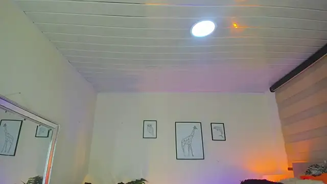 Snapshot of LusyKitty chatting on October 9, 2025, 3:45 pm LusyKitty online show from October 9, 2025, 3:45 pm