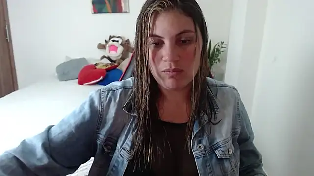 Secret Bella online show from November 7, 2025, 11:37 am