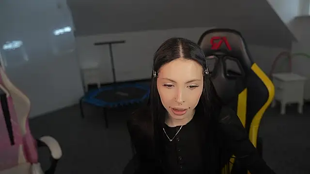 Snapshot of VivianSweet_ chatting on March 29, 2026, 10:28 am VivianSweet online show from March 29, 2026, 10:28 am