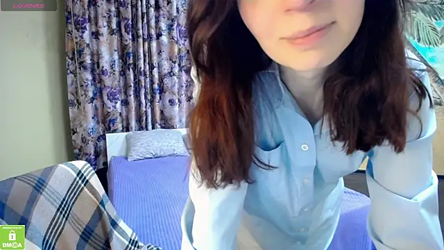 Graceful Lady online show from April 7, 2026, 9:33 am