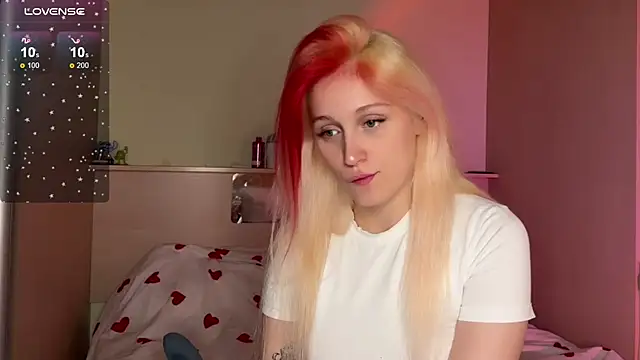  Annabel Myr  online show from November 8, 2025, 11:03 am