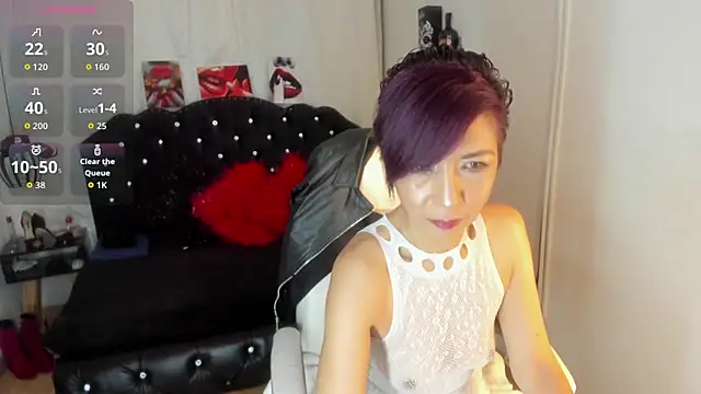 Trinityy   online show from September 21, 2025, 6:46 pm