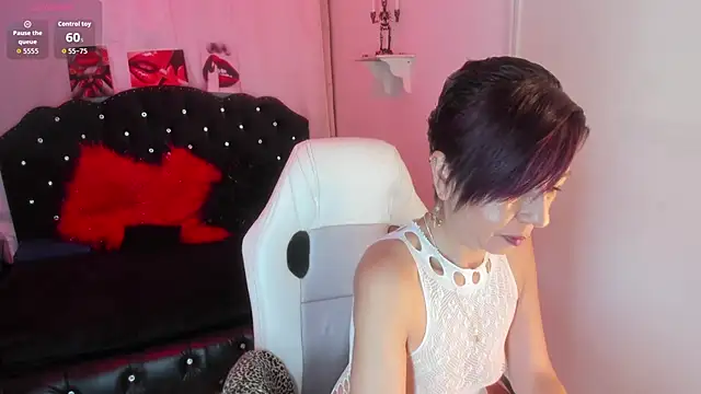 Trinityy   online show from October 7, 2025, 7:15 pm