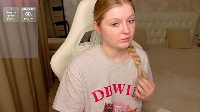 AmeliaDiamond online show from April 12, 2026, 10:57 pm