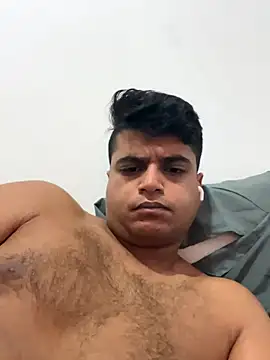 Snapshot of Noam7080z chatting on October 6, 2025, 11:00 am Noam7080z online show from October 6, 2025, 11:00 am