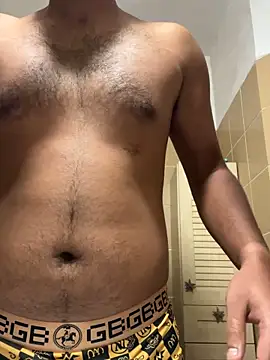 Snapshot of Noam7080z chatting on September 18, 2025, 11:13 am Noam7080z online show from September 18, 2025, 11:13 am