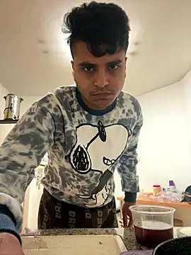 Snapshot of Noam7080z chatting on January 13, 2026, 2:54 pm Noam7080z online show from January 13, 2026, 2:54 pm