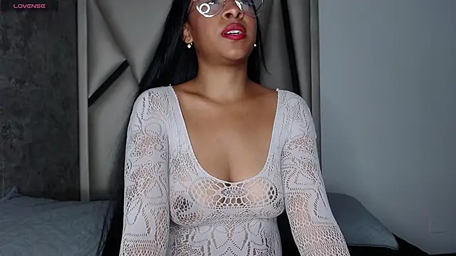 Euphoria 07 online show from December 14, 2025, 4:08 am