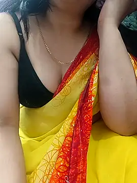 Snapshot of roshni_agrawal0 chatting on April 4, 2026, 8:26 pm roshni agrawal0 online show from April 4, 2026, 8:26 pm