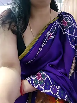 Snapshot of roshni_agrawal0 chatting on March 17, 2026, 8:39 am roshni agrawal0 online show from March 17, 2026, 8:39 am